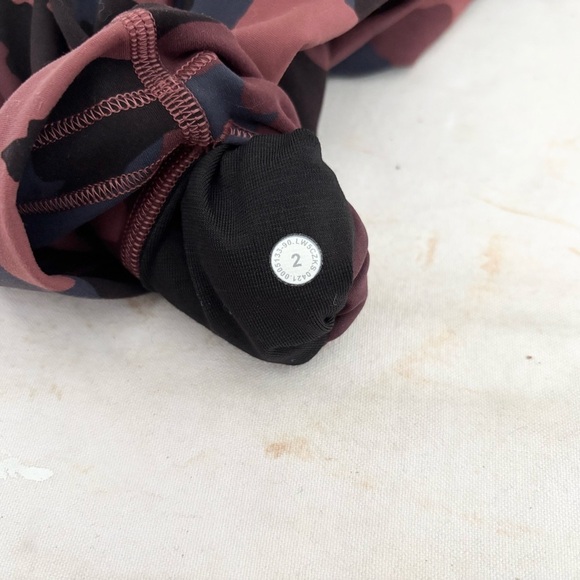 Lululemon Wunder Train High-Rise Tight 25", Heritage 365 Camo Smoky Red - Picture 5 of 5